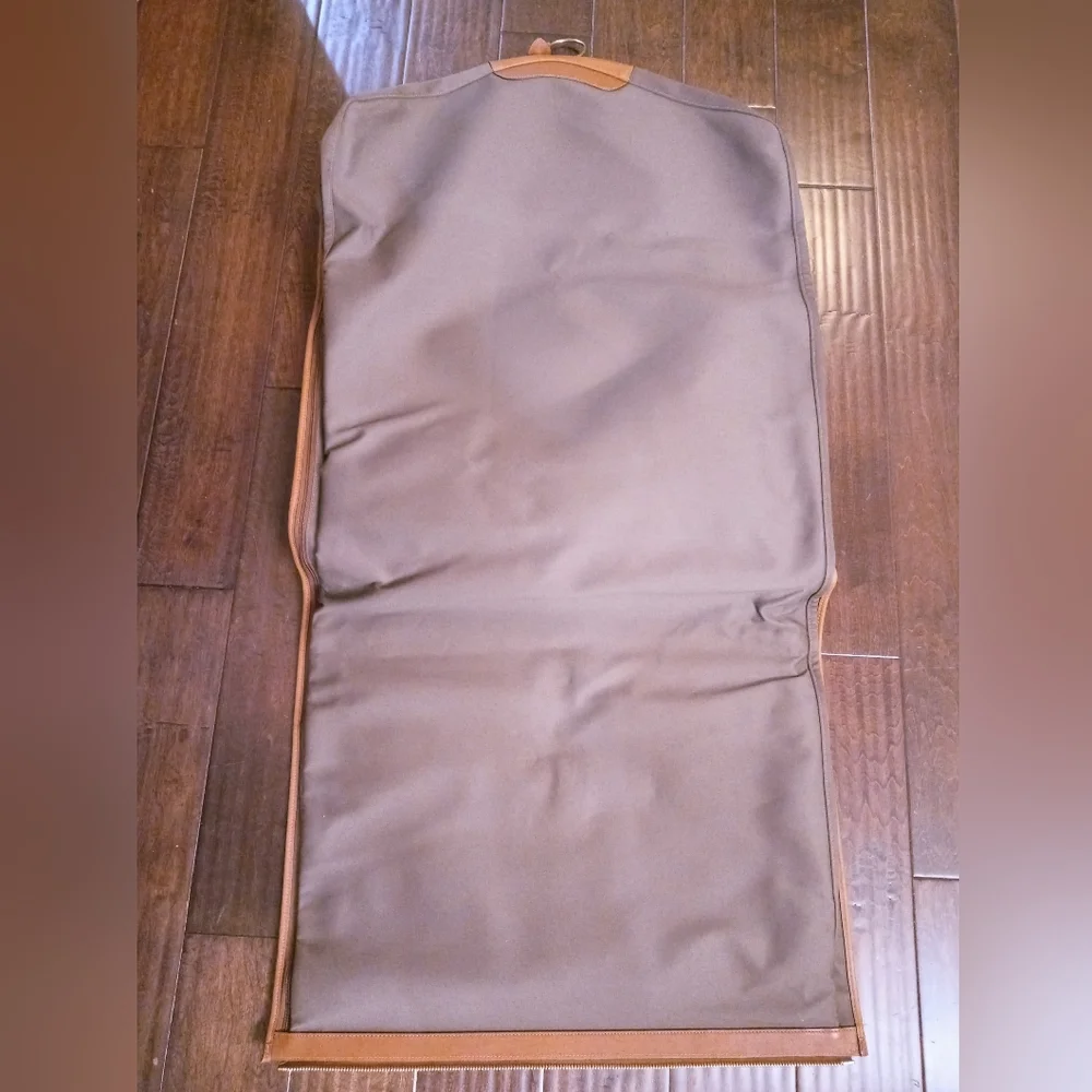 Ghurka No. 83 Leather Garment Bag